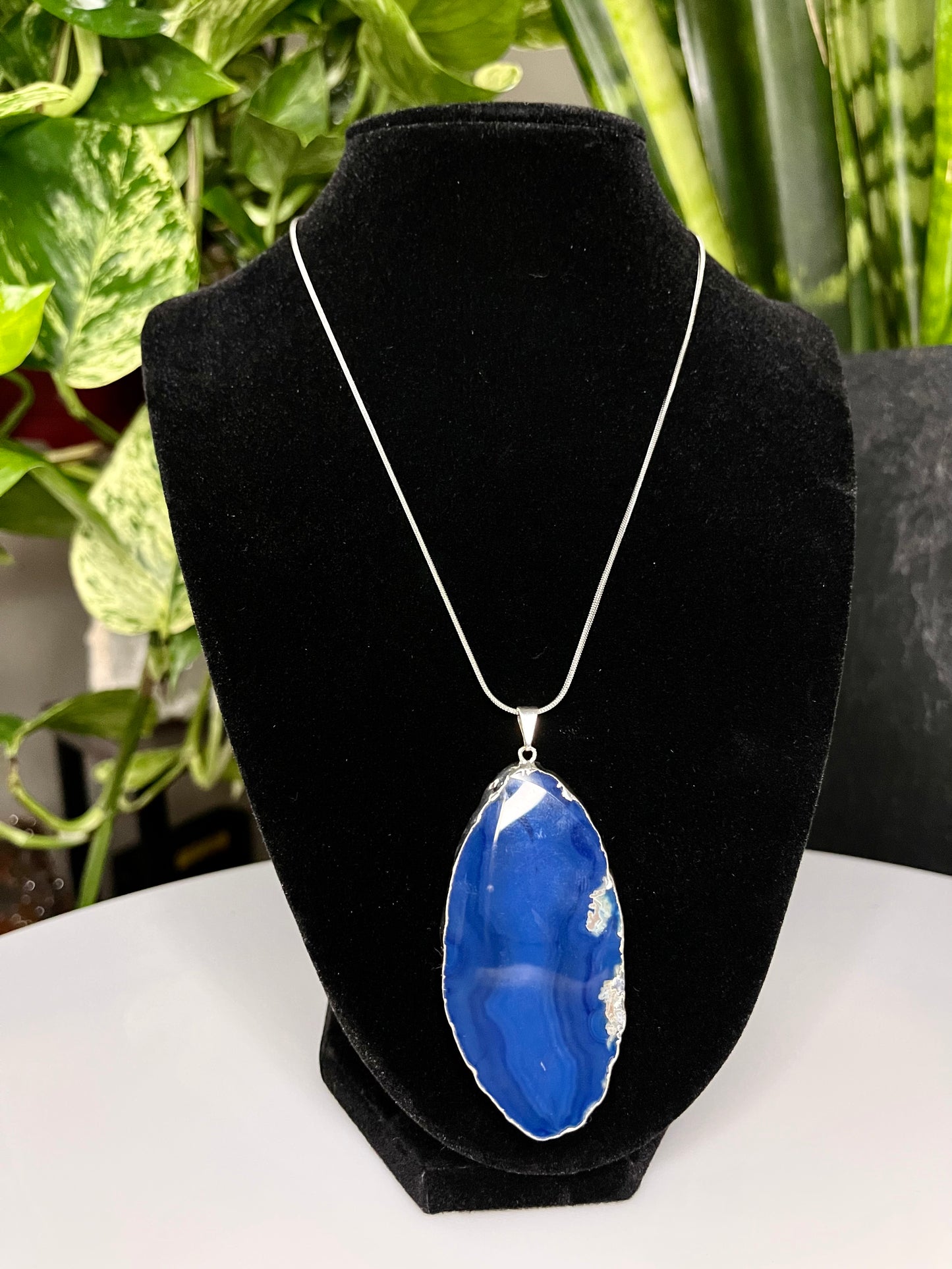 AGATE PENDANT